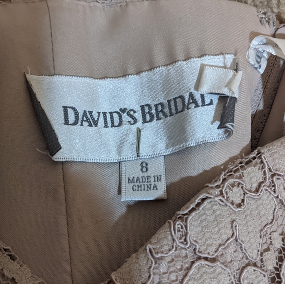 David's Bridal Mauve Pink Lace Bridesmaid Dress Size 8 - Picture 4 of 7